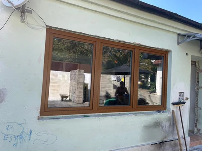 D+M nového okna po požáru RD